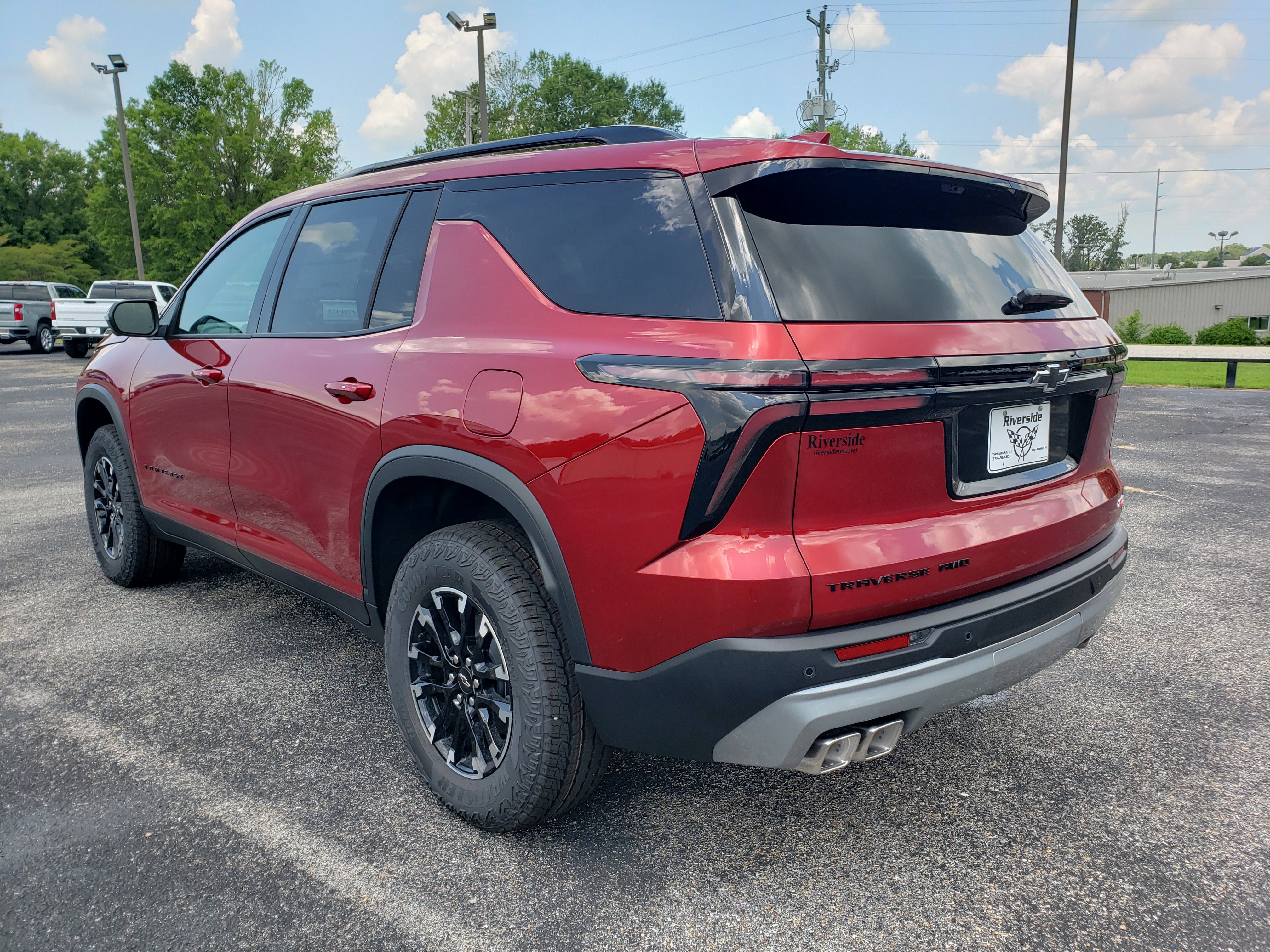 New 2026 Chevrolet Traverse Z71 w/ Driver Confidence Package AWD/4WD image 4