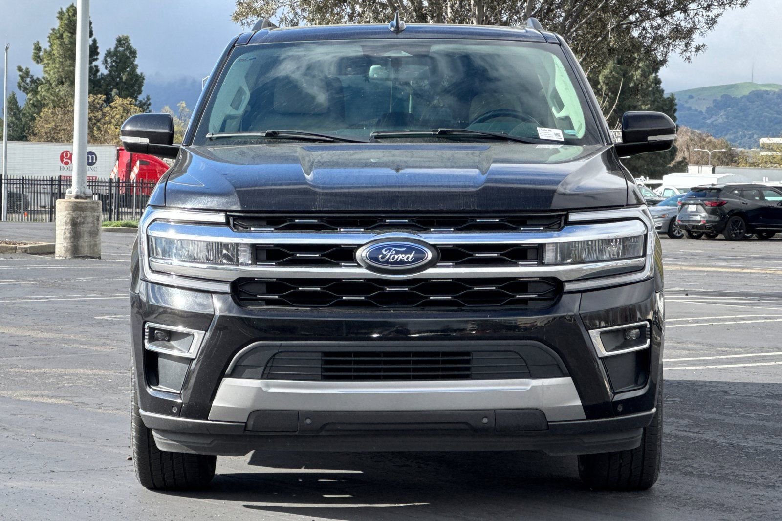 Used 2024 Ford Expedition Limited image 9