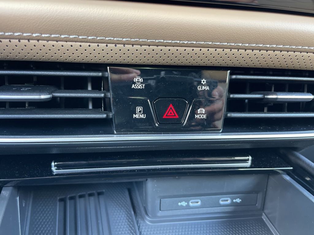 New 2026 Volkswagen Atlas Cross Sport SE AWD/4WD image 10