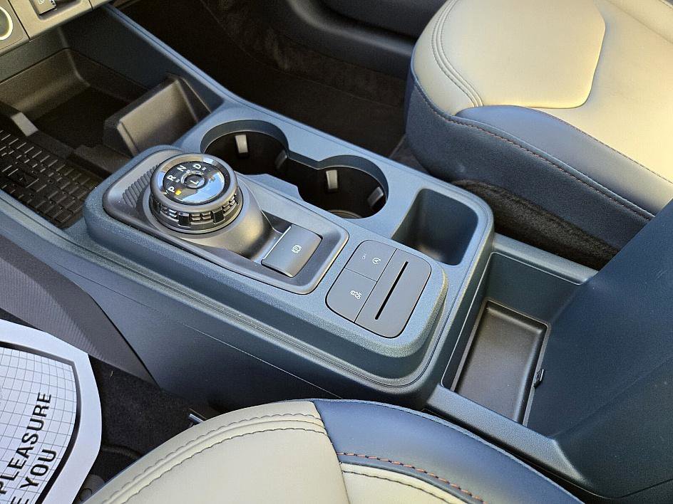 New 2025 Ford Maverick Lariat w/ 4K Tow Package image 24