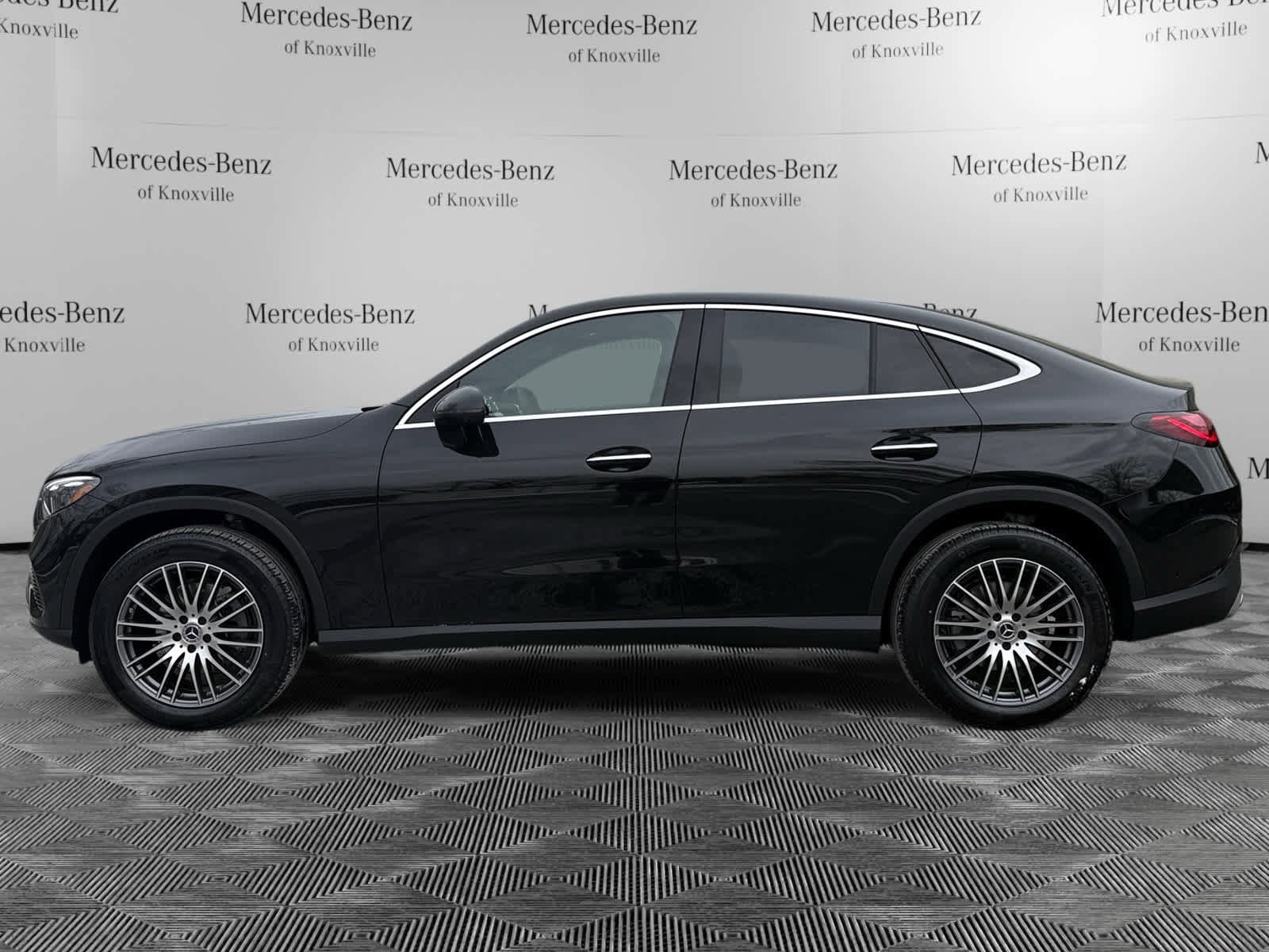 New 2026 Mercedes-Benz GLC 300 GLC 300 image 2