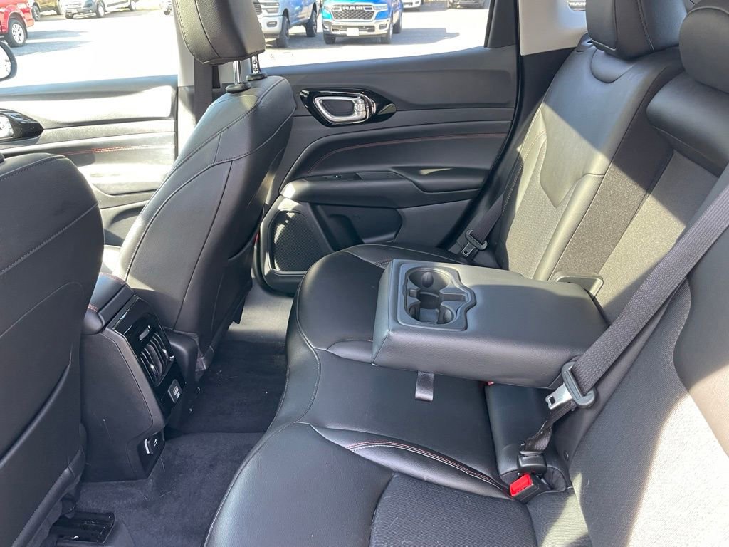 Used 2022 Jeep Compass Trailhawk w/ Sun and Sound Group AWD/4WD image 10