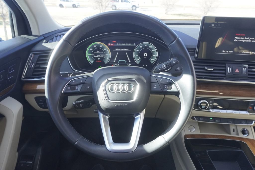 Used 2023 Audi Q5 e Premium w/ Convenience Package image 10