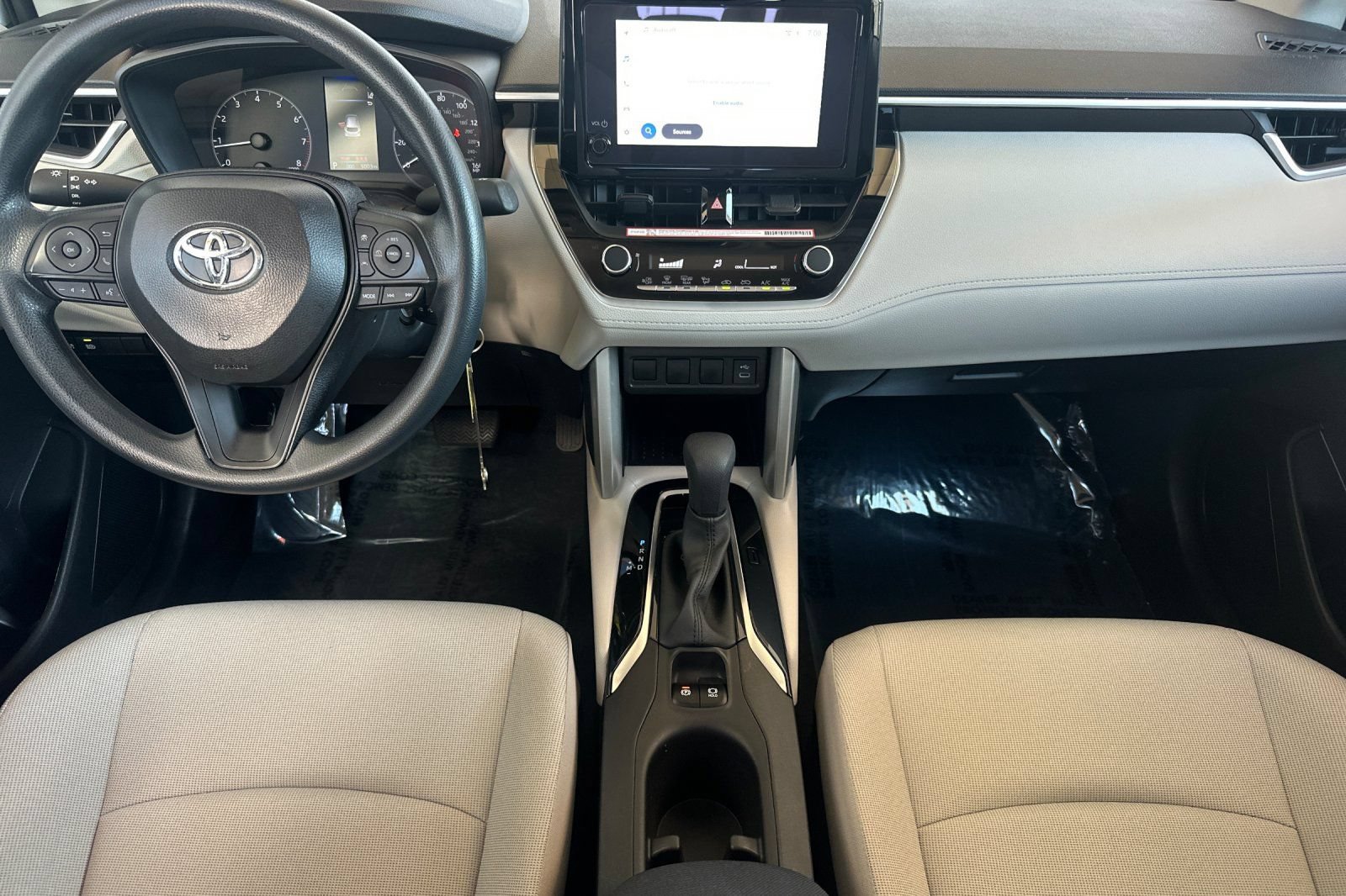 Used 2025 Toyota Corolla Cross L FWD image 16