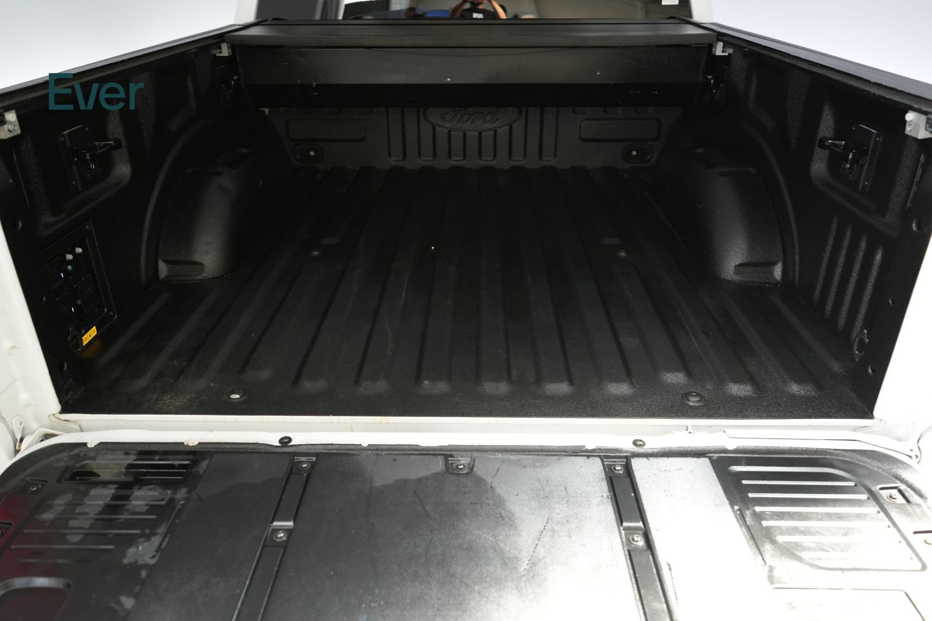 Used 2022 Ford F150 Lightning XLT w/ Tow Technology Package image 8