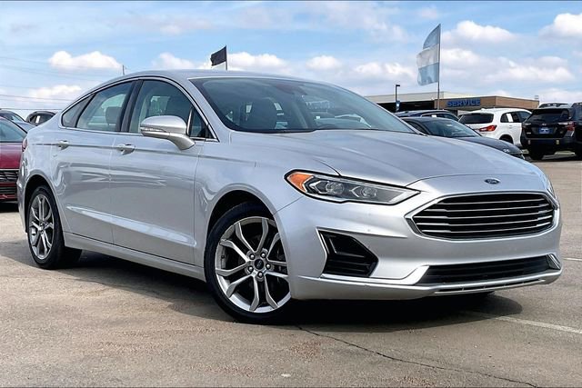 Used 2019 Ford Fusion SEL image 1