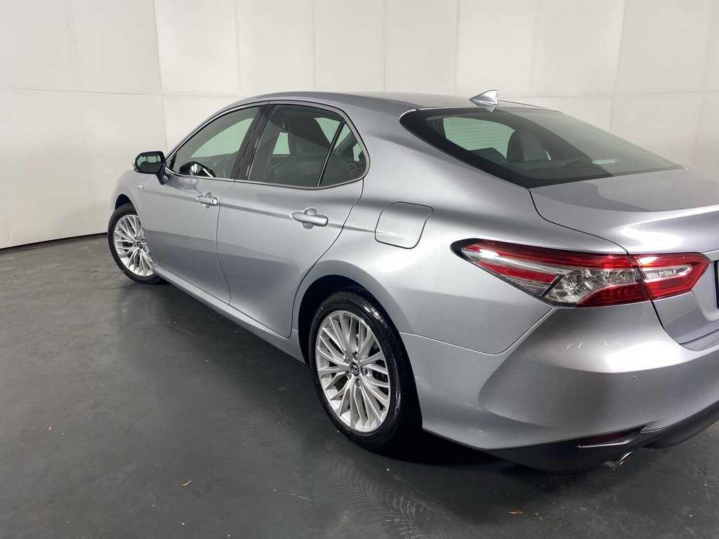 Used 2018 Toyota Camry XLE image 8