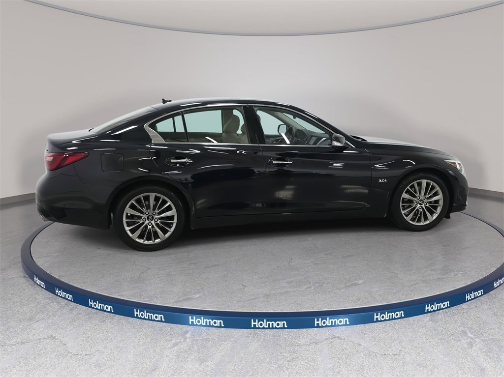 Used 2020 INFINITI Q50 Luxe w/ Essential Package (3.0T Luxe) image 6