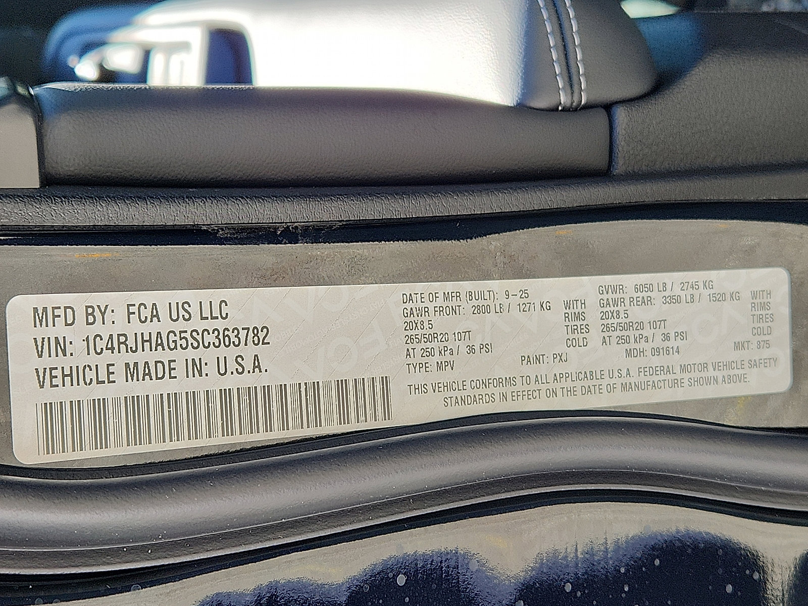 New 2025 Jeep Grand Cherokee Altitude image 17