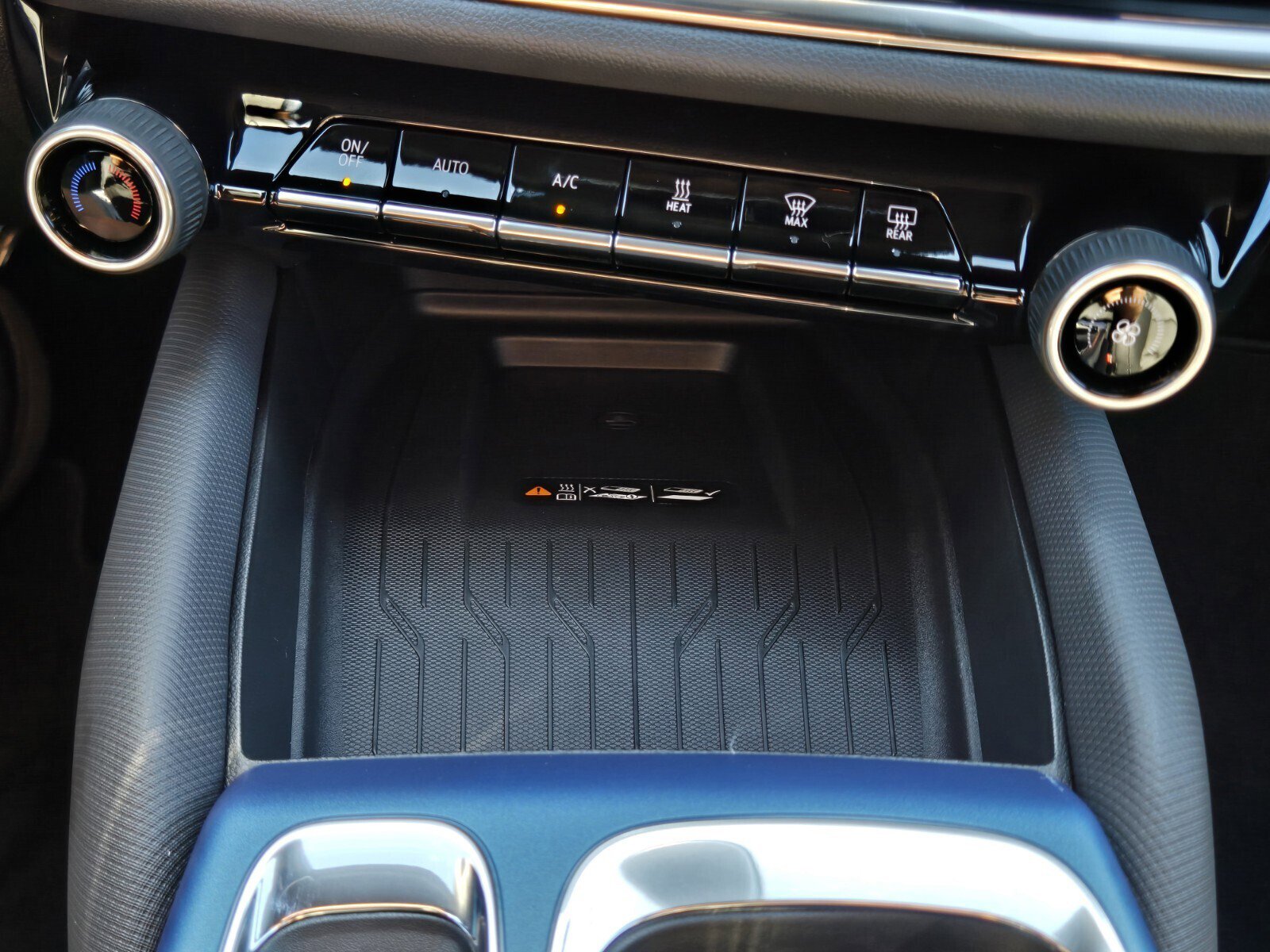 New 2026 Chevrolet Equinox EV LT image 15