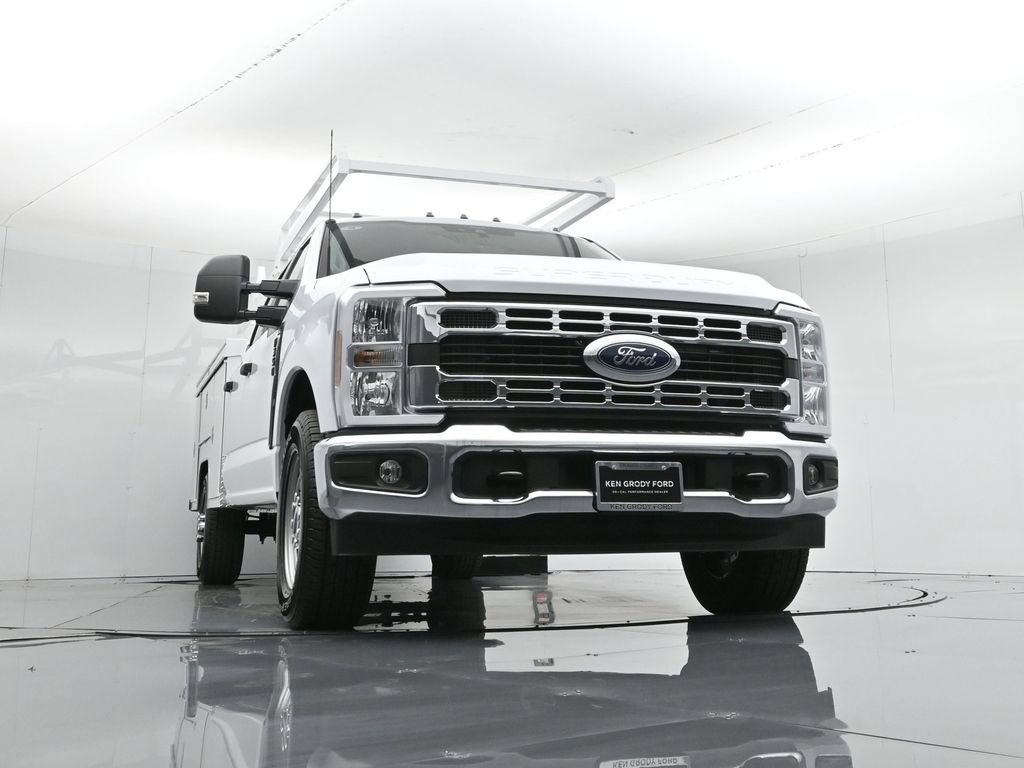 New 2026 Ford F350 XL w/ XL Chrome Package RWD image 49