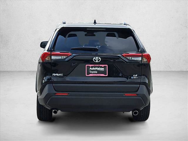 Used 2025 Toyota RAV4 LE AWD/4WD image 7