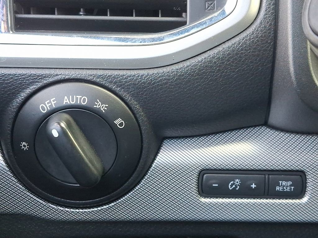 Used 2017 Nissan Titan PRO-4X image 14