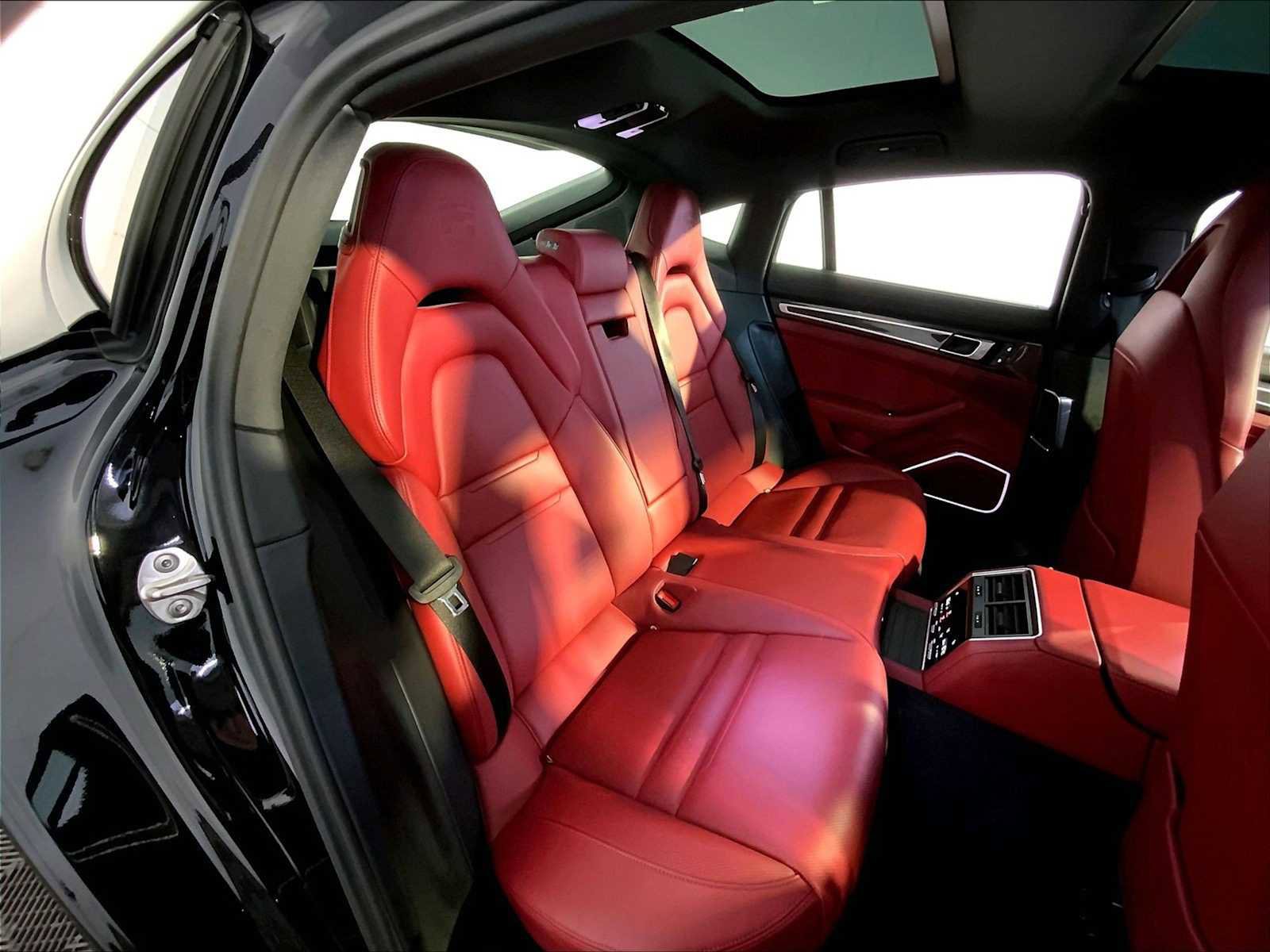 Certified 2023 Porsche Panamera 4 Platinum Edition AWD/4WD image 23