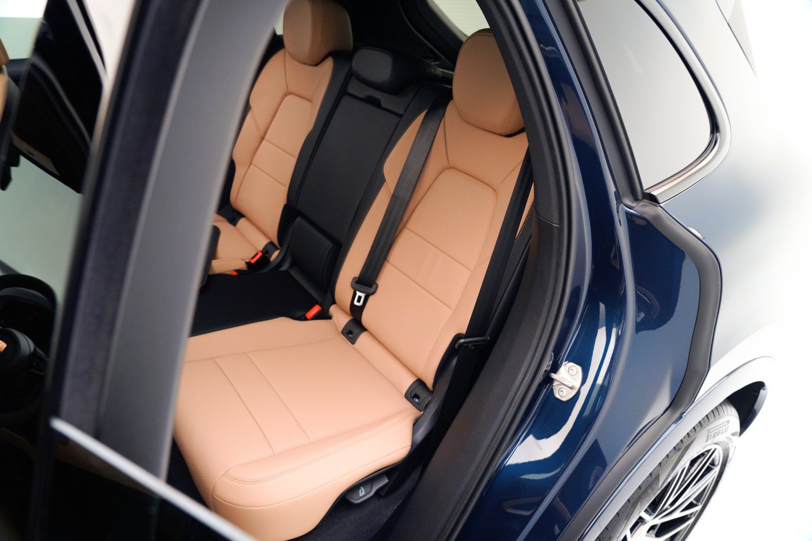 New 2026 Porsche Cayenne image 31