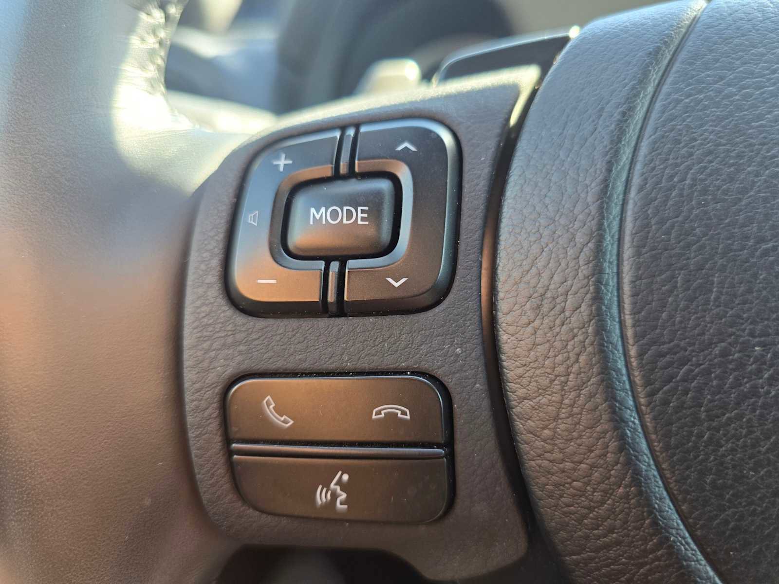 Certified 2023 Lexus IS 300 w/ Premium Package image 33