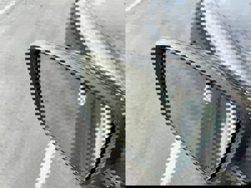 Used 2017 Maserati Levante w/ Luxury Package image 29