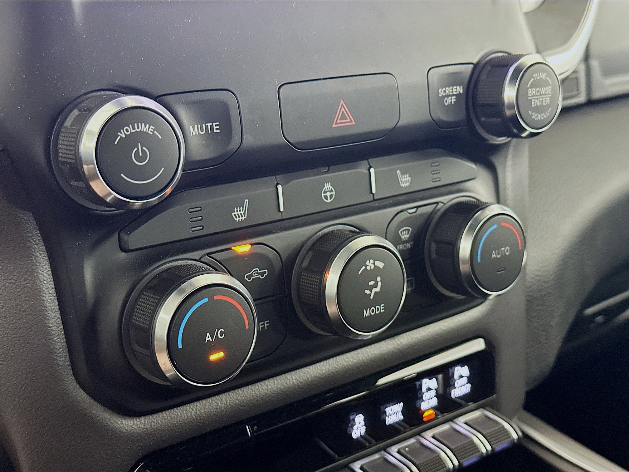 Used 2022 RAM 1500 Big Horn AWD/4WD image 23