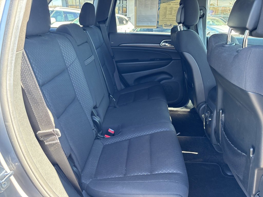 Used 2018 Jeep Grand Cherokee Laredo image 10