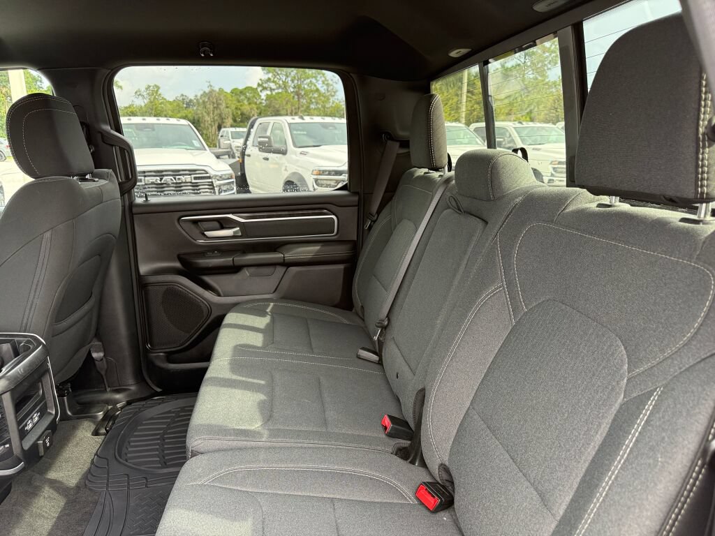 Used 2022 RAM 1500 Big Horn AWD/4WD image 11