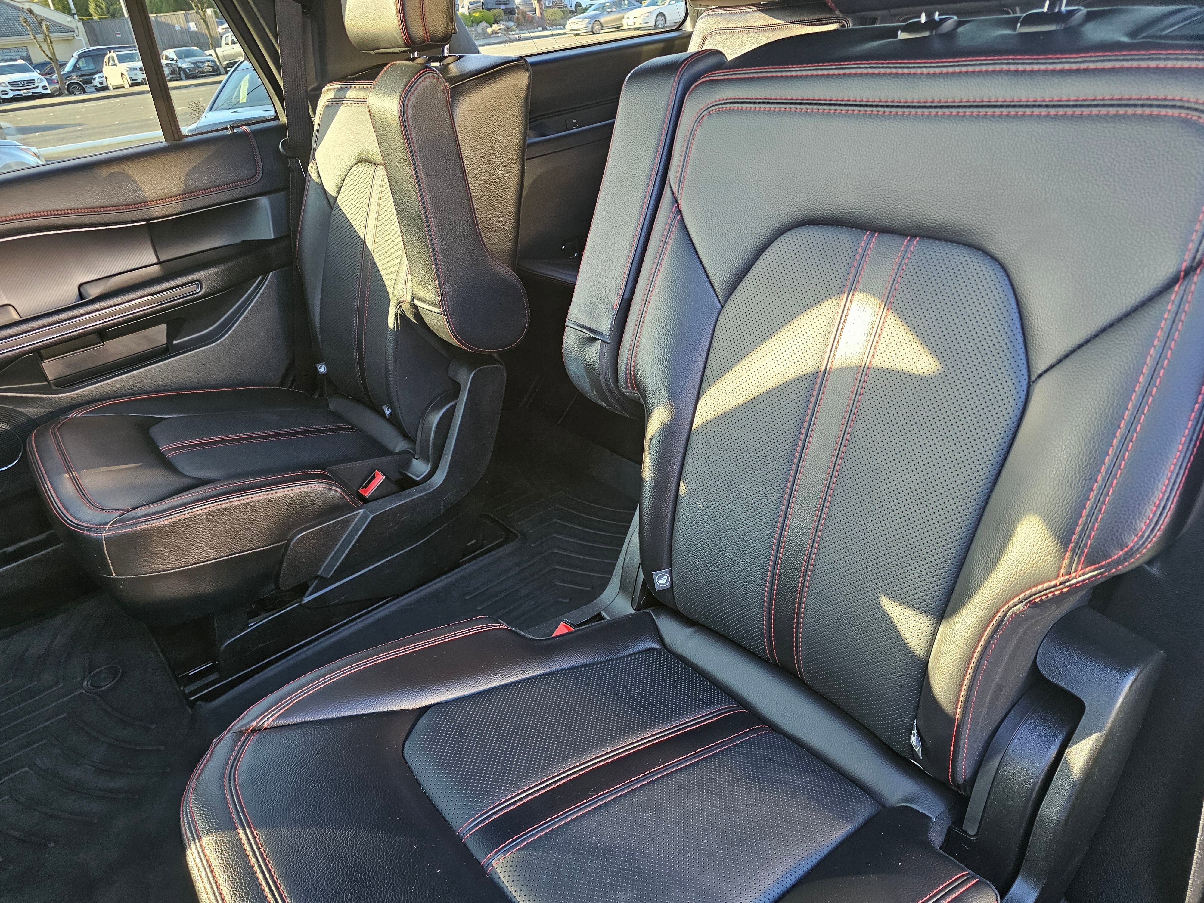 Used 2021 Ford Expedition Limited image 17