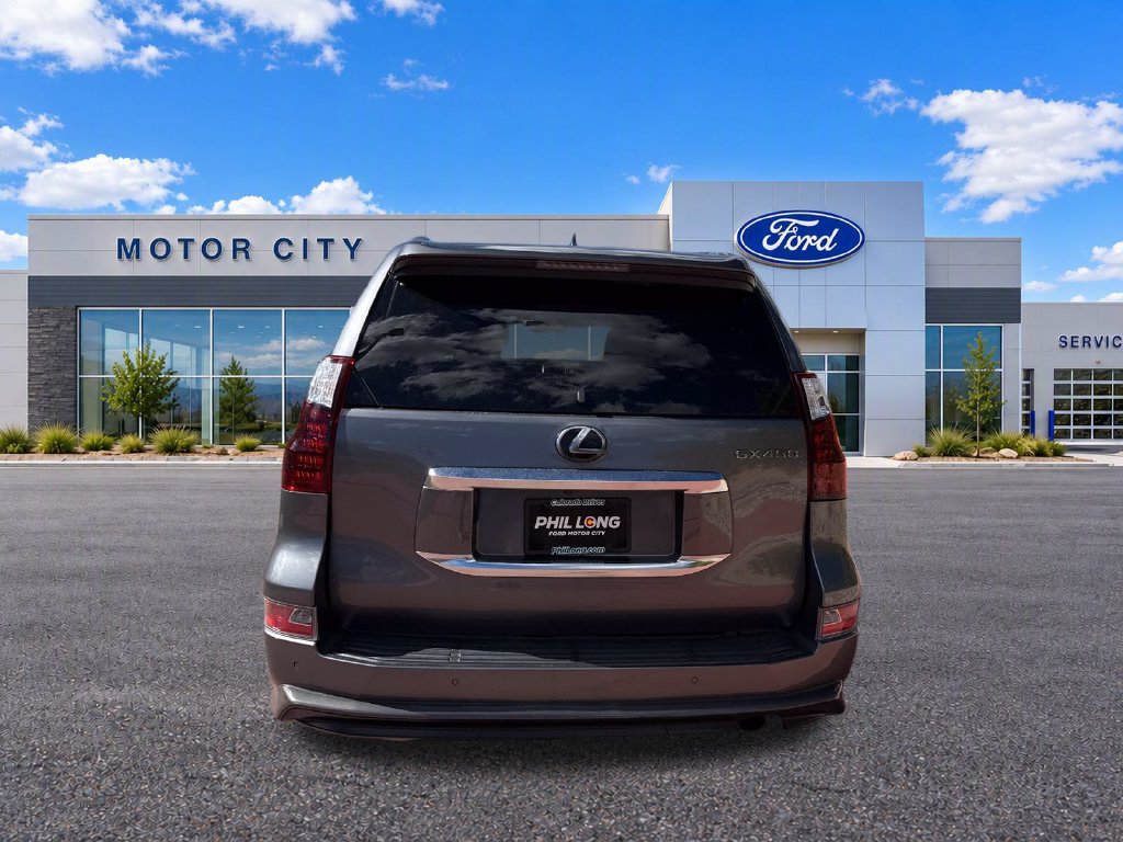 Used 2021 Lexus GX 460 Luxury w/ Sport Design Package AWD/4WD image 6