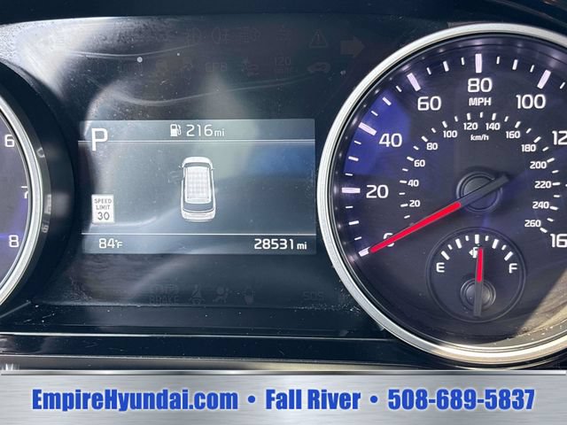 Used 2024 Kia Carnival EX FWD image 23