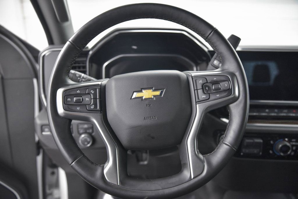 Used 2025 Chevrolet Silverado 1500 LT w/ Work Truck Package image 17