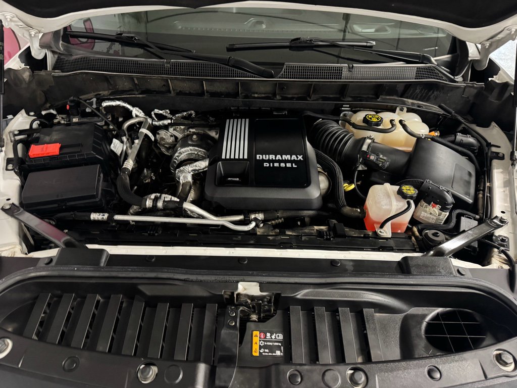 Used 2022 Chevrolet Silverado 1500 LTZ w/ LTZ Premium Package AWD/4WD image 6