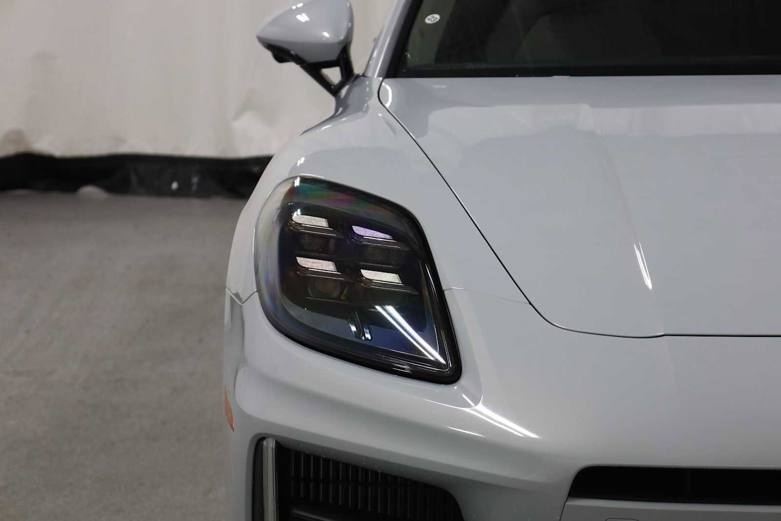 New 2025 Porsche Panamera 4 image 15
