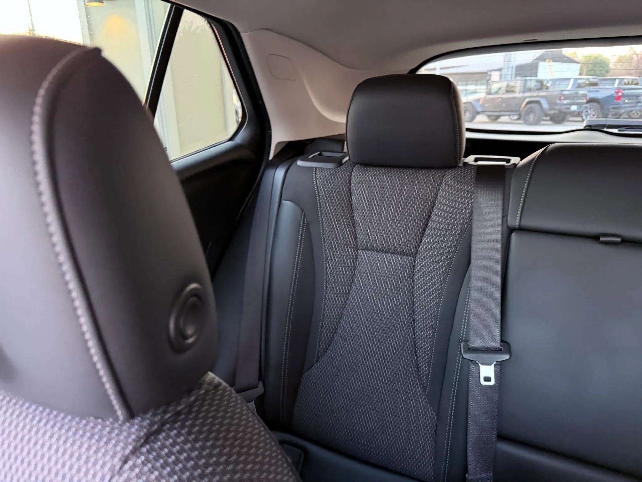 Used 2022 Buick Envision Preferred w/ Safety Package FWD image 25