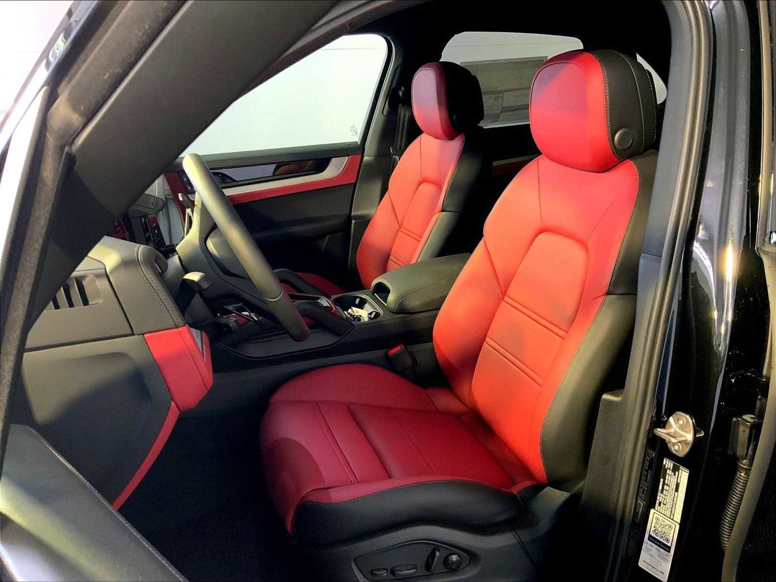 New 2026 Porsche Cayenne AWD/4WD image 5