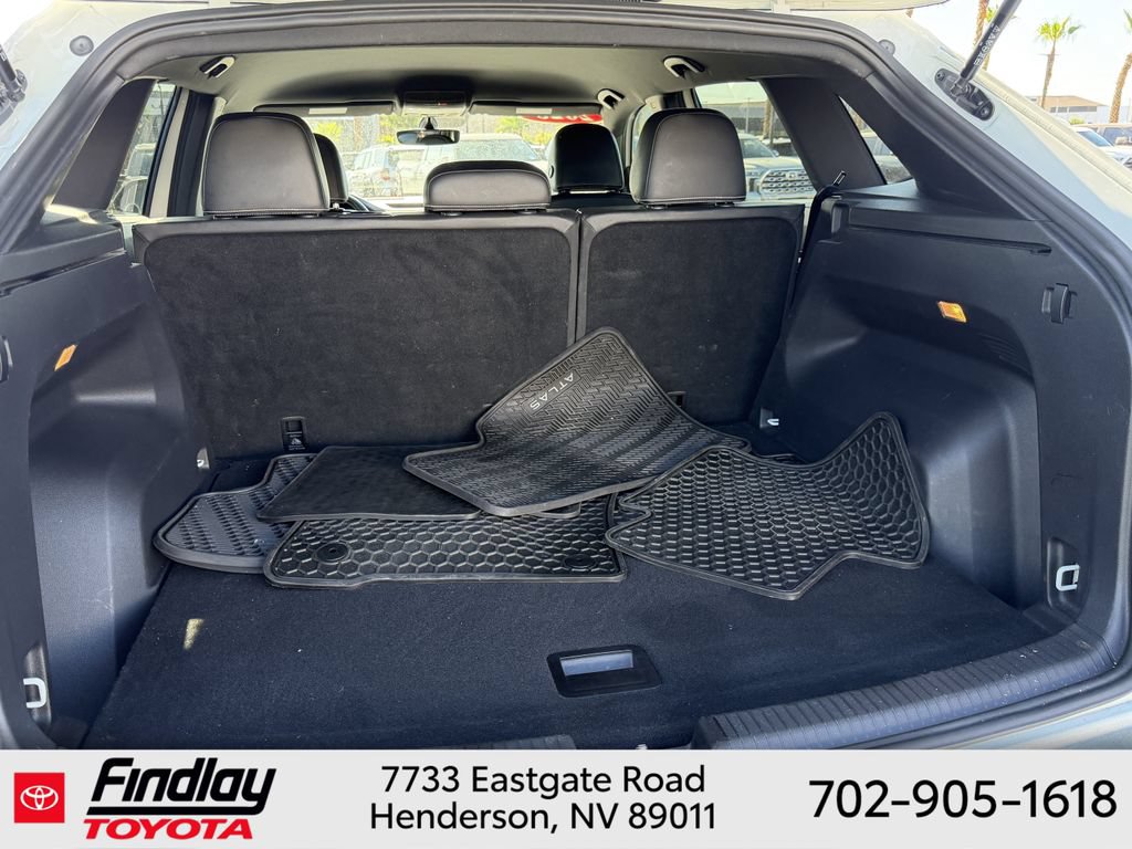 Used 2023 Volkswagen Atlas Cross Sport SE FWD image 17