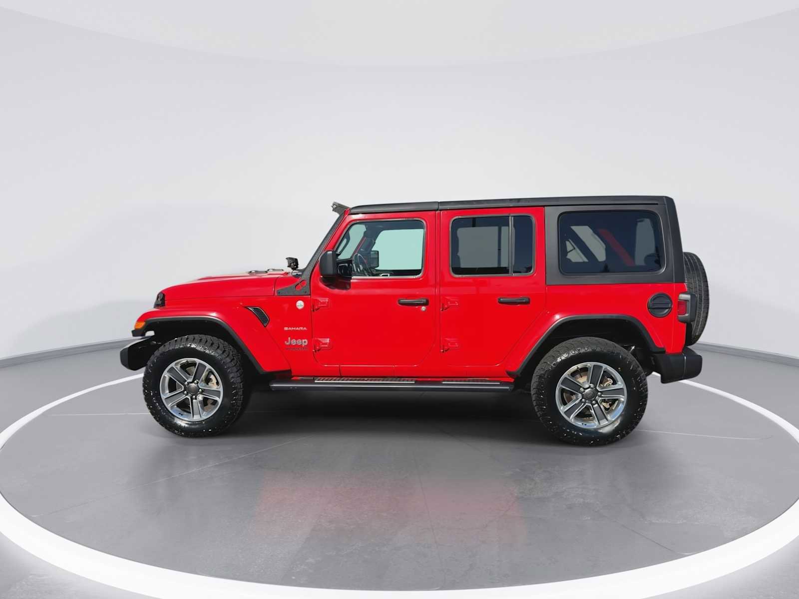 Used 2021 Jeep Wrangler Unlimited Sahara image 5