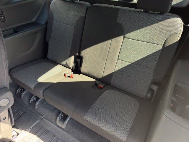 Certified 2023 Chevrolet Traverse LT w/ LPO, Floor Liner Package AWD/4WD image 9
