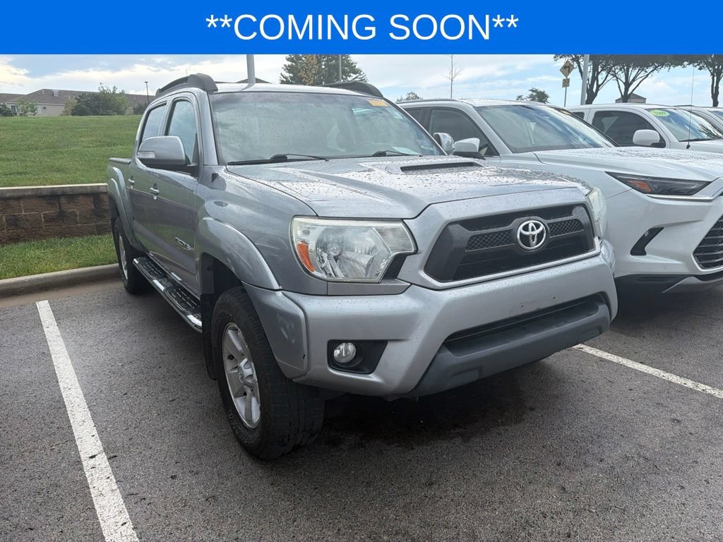 Used 2015 Toyota Tacoma 4x4 Double Cab w/ TRD Sport Package image 3