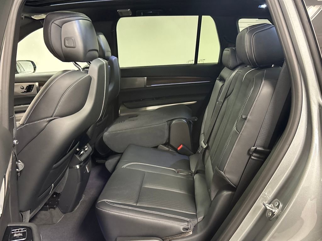 New 2026 Cadillac Vistiq Luxury image 44