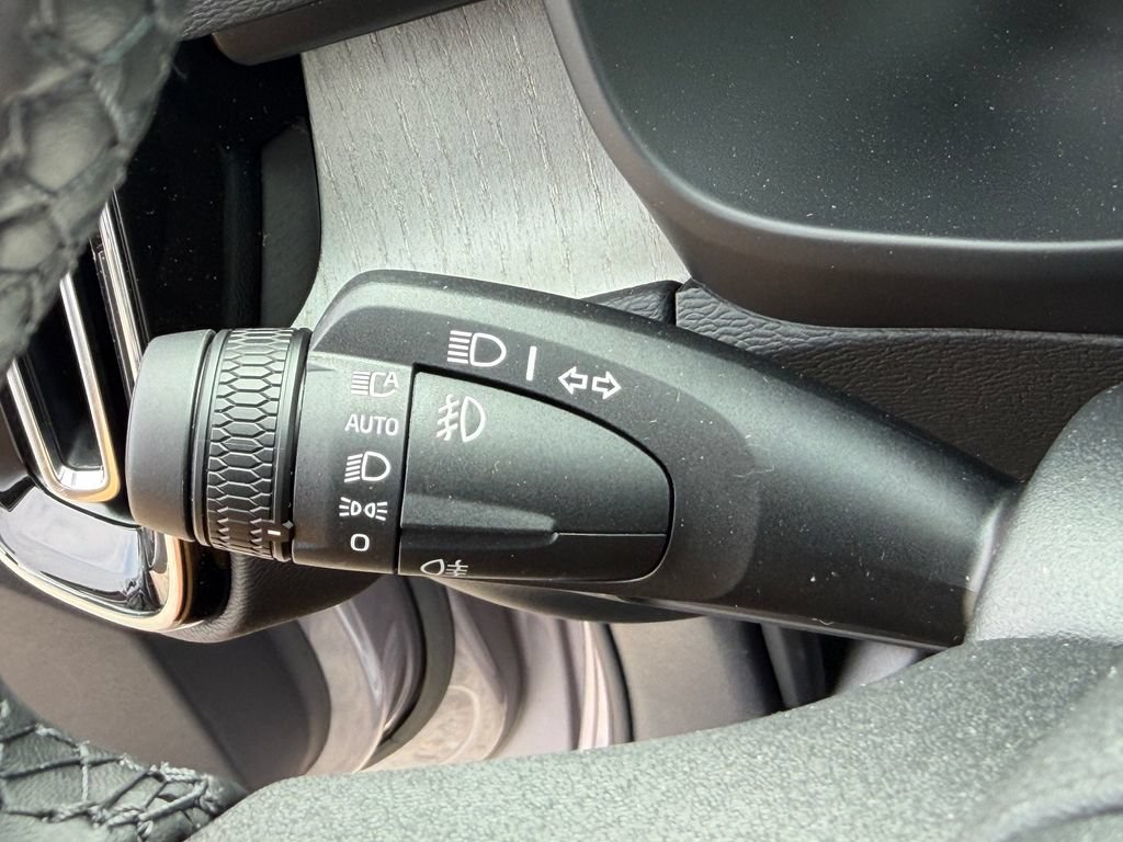 New 2026 Volvo XC40 B5 Core w/ Climate Package AWD/4WD image 30