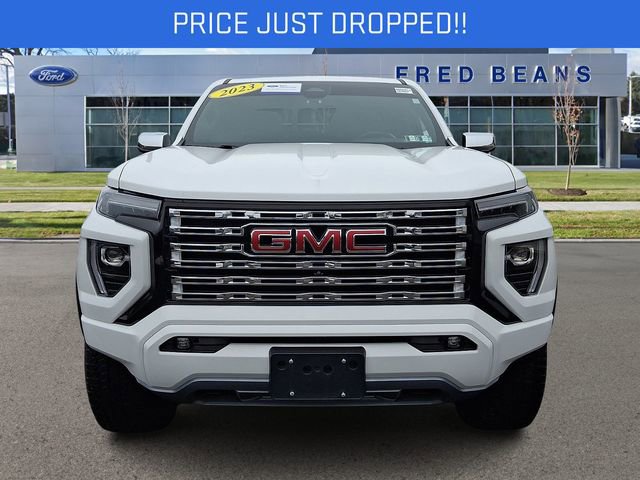 Used 2023 GMC Canyon Denali image 2
