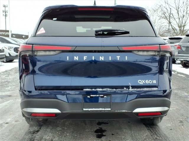 New 2026 INFINITI QX60 Luxe w/ Family Package image 6