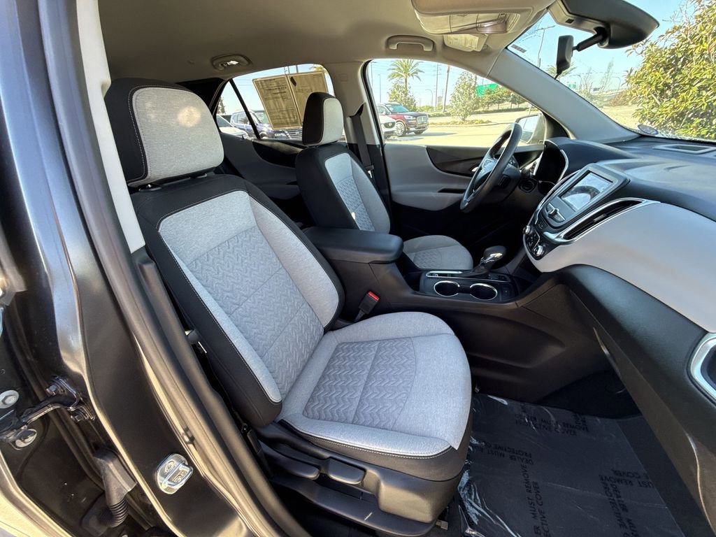 Used 2022 Chevrolet Equinox LT AWD/4WD image 16