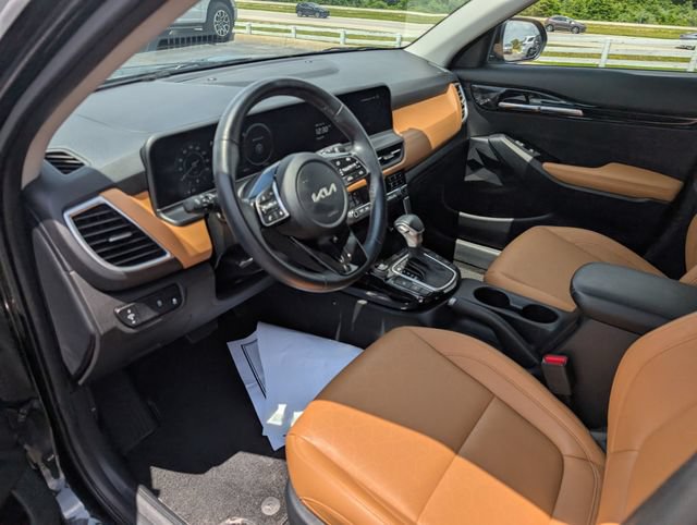 Used 2024 Kia Seltos EX FWD image 13