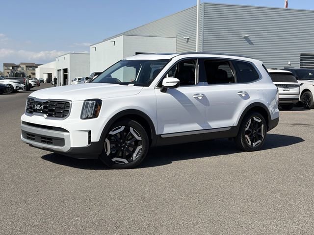 Used 2025 Kia Telluride S AWD/4WD image 2