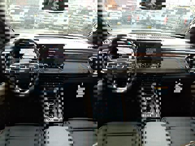 New 2026 GMC Canyon Denali w/ LPO, Denali Black Edition image 9