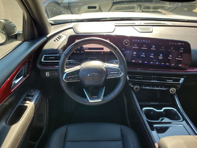 Used 2025 Chevrolet Traverse Z71 w/ Enhanced Driving Package AWD/4WD image 8