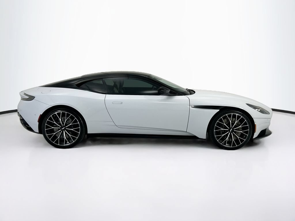 Used 2023 Aston Martin DB11 Coupe RWD image 4