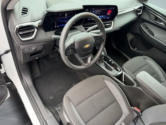 Used 2025 Chevrolet TrailBlazer LT image 4