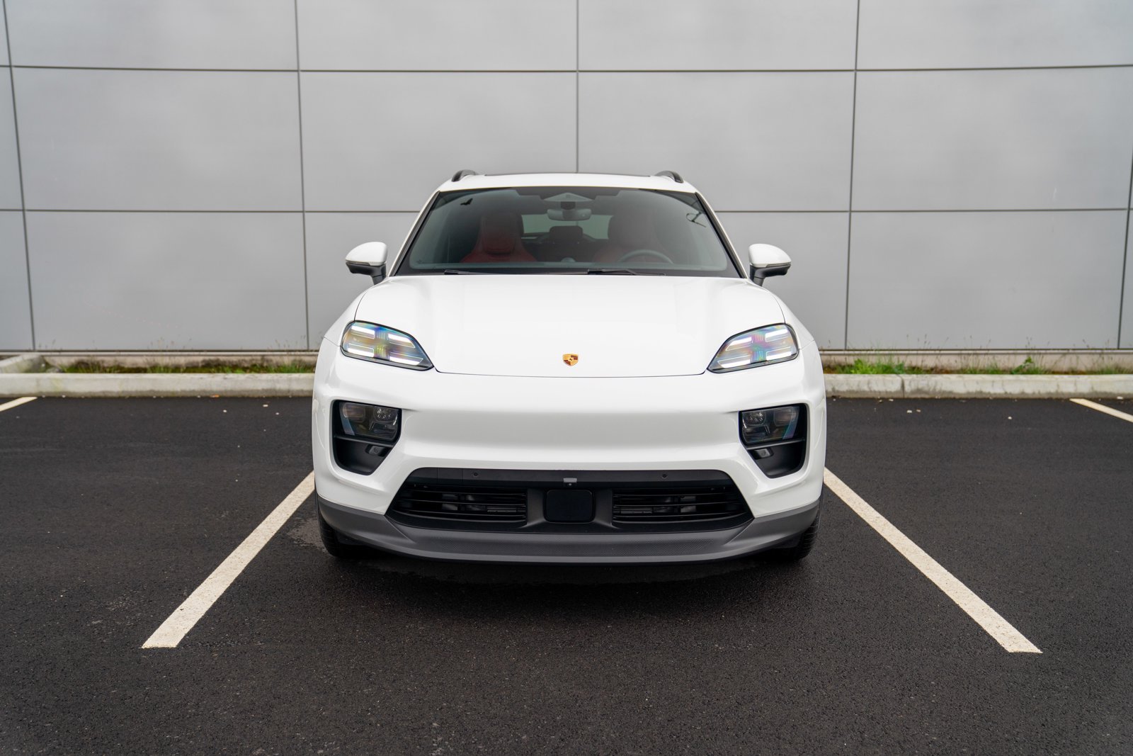 New 2026 Porsche Macan 4S Electric AWD/4WD image 6