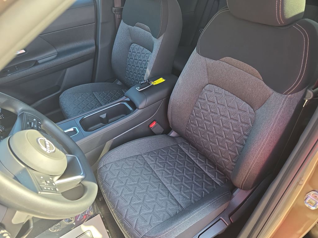 New 2026 Nissan Kicks SV w/ SV Premium Package image 18