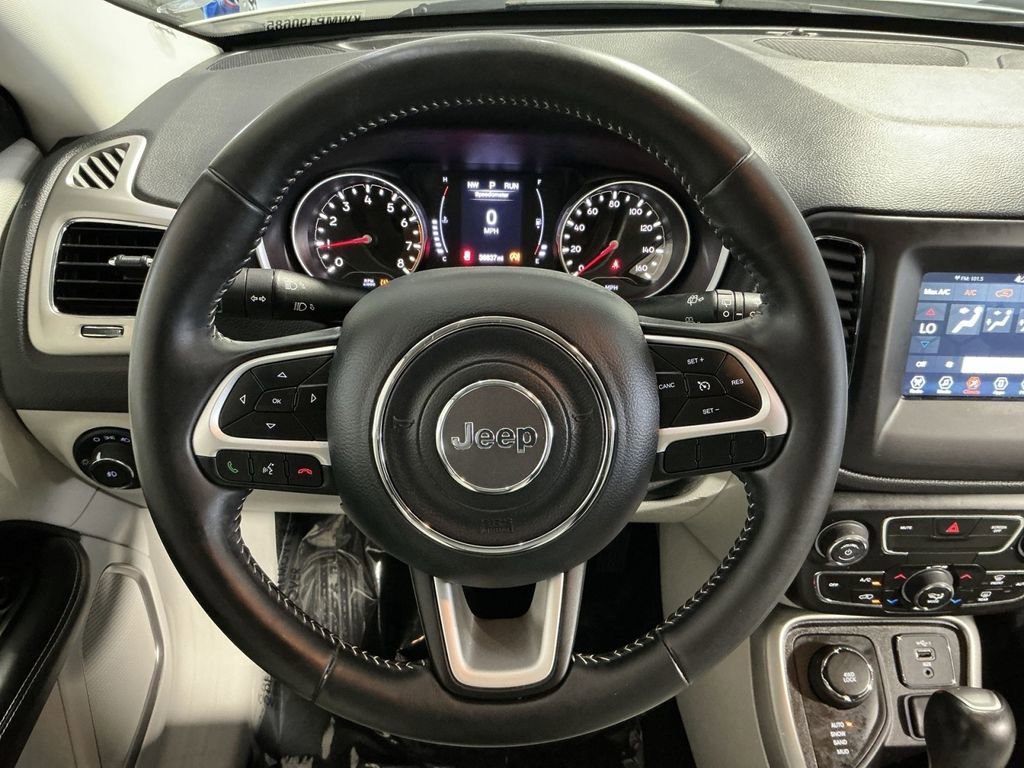 Used 2019 Jeep Compass Latitude AWD/4WD image 17
